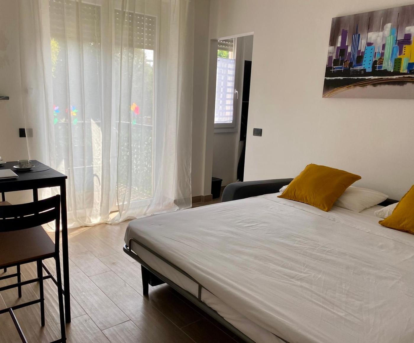 Moderno Ed Elegante Loft Con Balcone Appartement Milaan Buitenkant foto