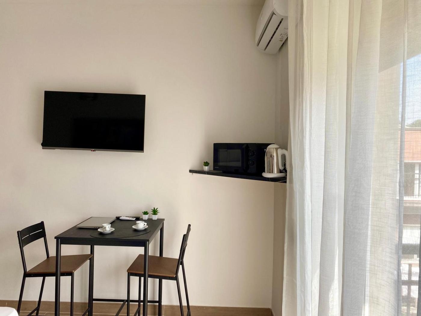 Moderno Ed Elegante Loft Con Balcone Appartement Milaan Buitenkant foto